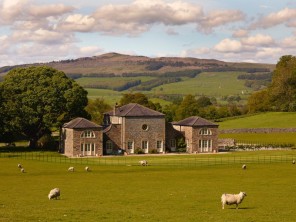 Luxury 6 Bedroom House on a 3000 Acre Private Estate in the Yorkshire Dales near Skipton, Yorkshire